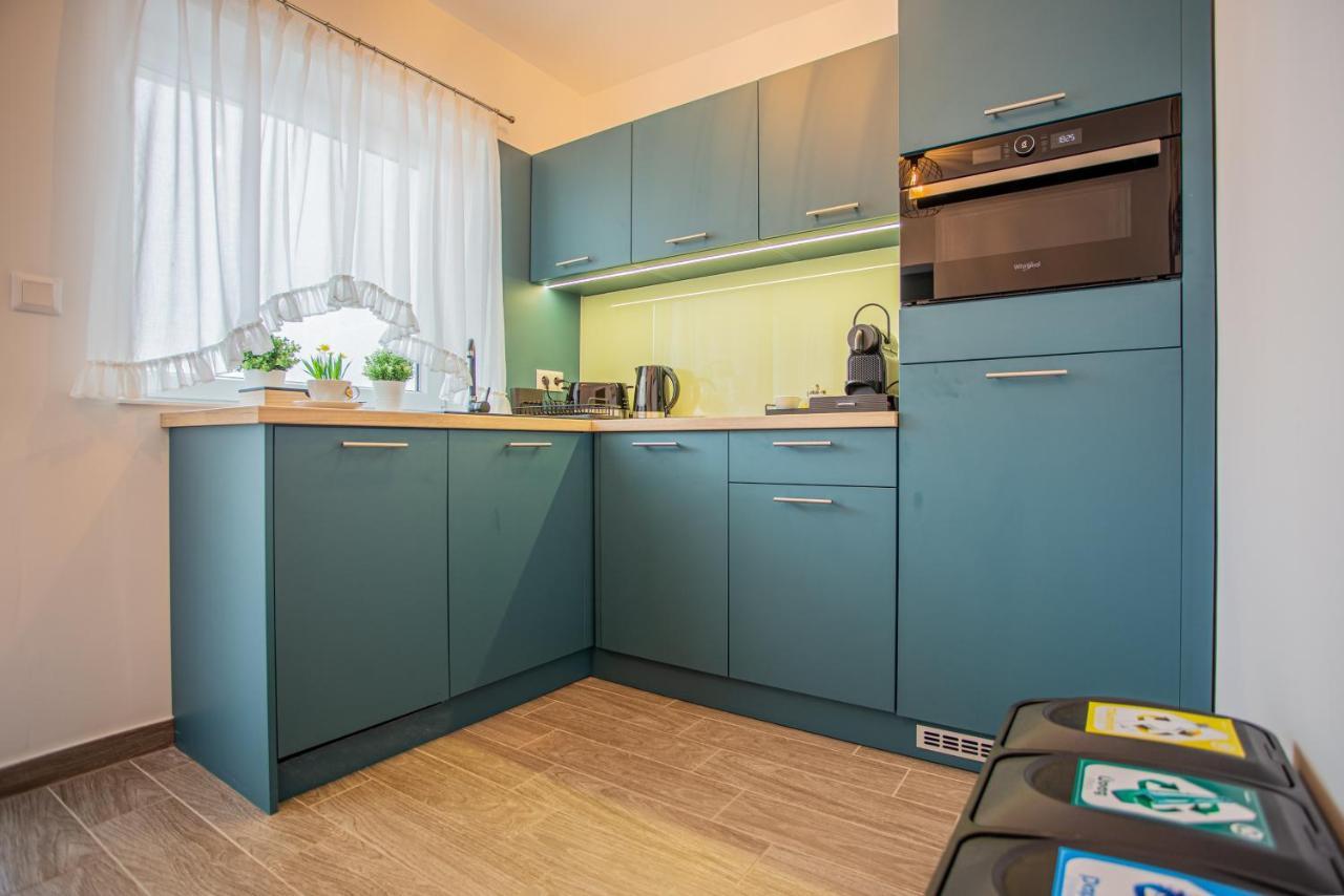 Viktoria Apartman Gyula Esterno foto