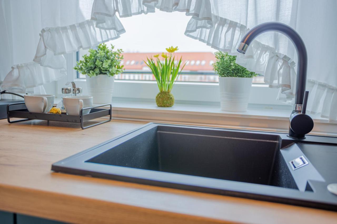 Viktoria Apartman Gyula Esterno foto